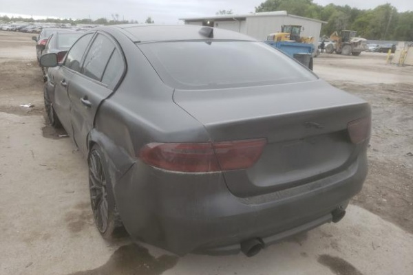 фото Jaguar XE PREMIUM