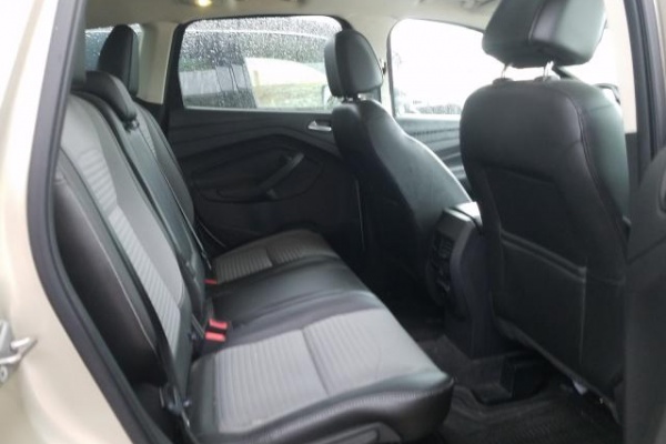 фото Ford Escape SE