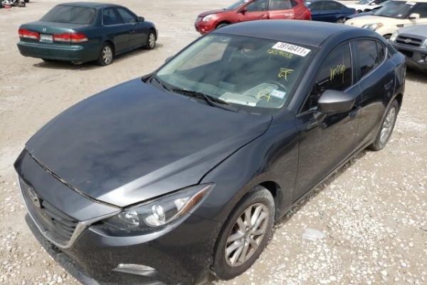 фото Mazda 3 TOURING