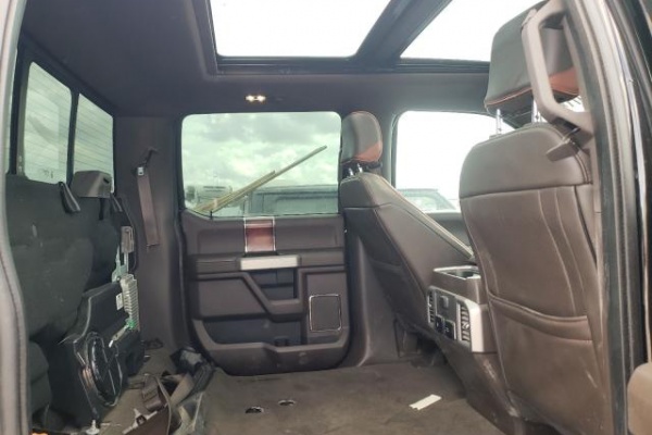 фото Ford F-150 SUPER DUTY