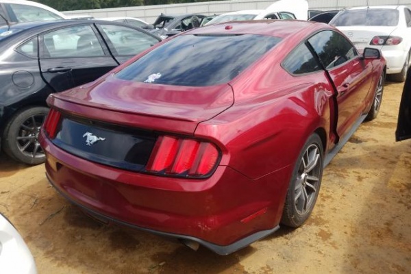 фото Ford Mustang