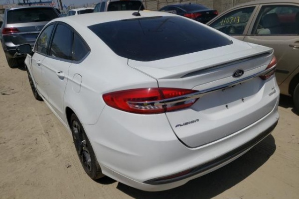фото Ford Fusion SE HYBRID