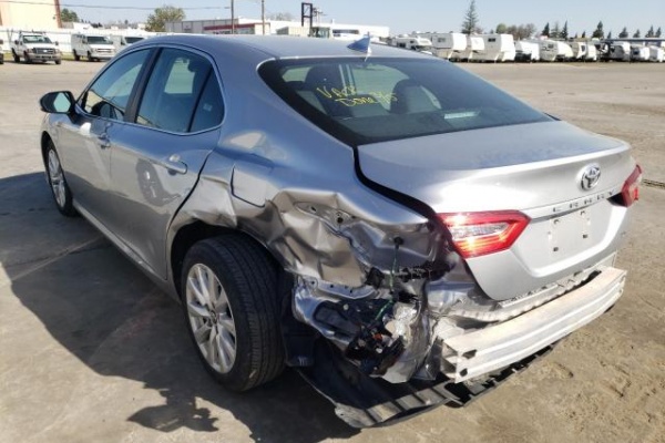 фото Toyota Camry HYBRID