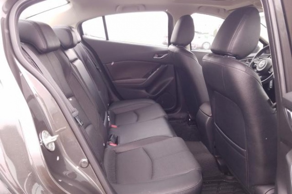 фото Mazda 3 GRAND TOURING