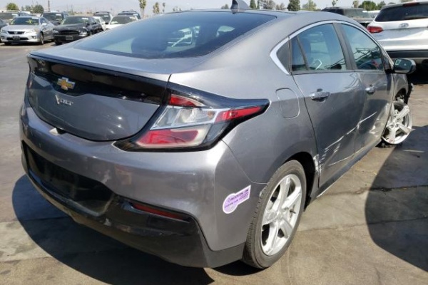 фото Chevrolet Volt LT