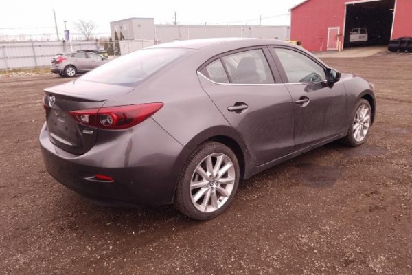 фото Mazda 3 GRAND TOURING