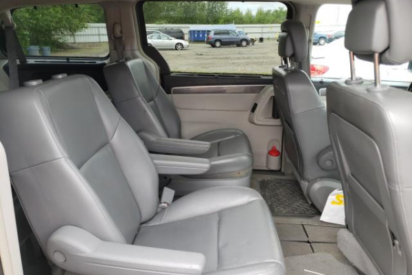 фото Volkswagen ROUTAN SEL
