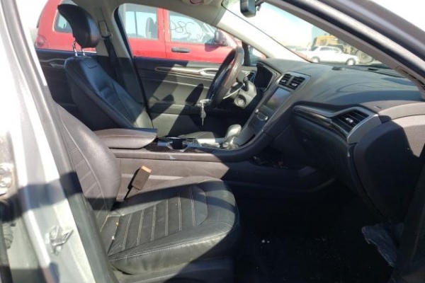 фото Ford Fusion SE