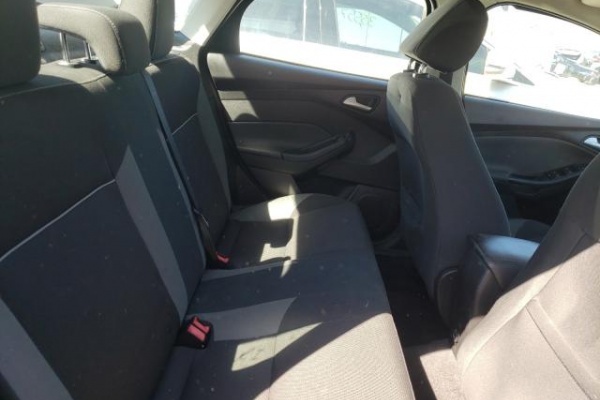 фото Ford Focus SE