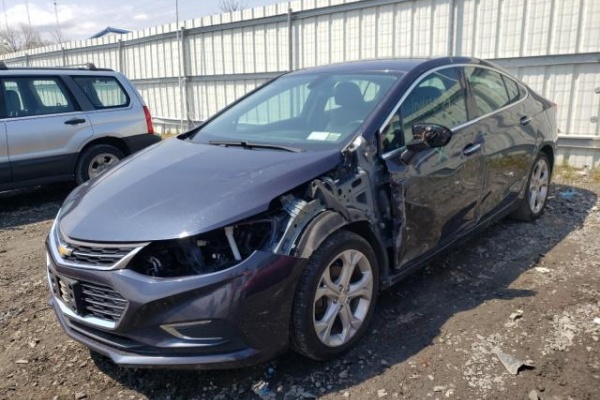 фото Chevrolet Cruze PREMIER