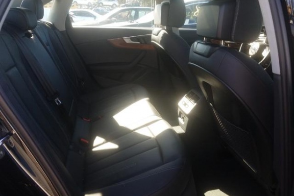 фото Audi A4 Premium