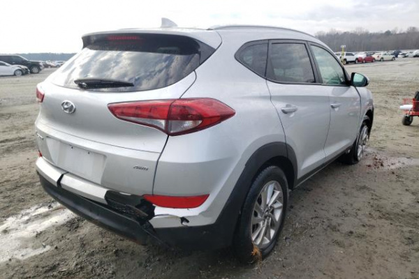 фото HYUNDAI TUCSON SEL