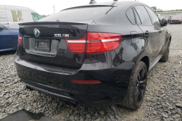 фото BMW X6 M