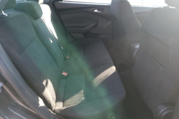 фото Ford Focus SE