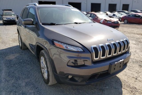 фото jeep CHEROKEE LATITUDE PLUS