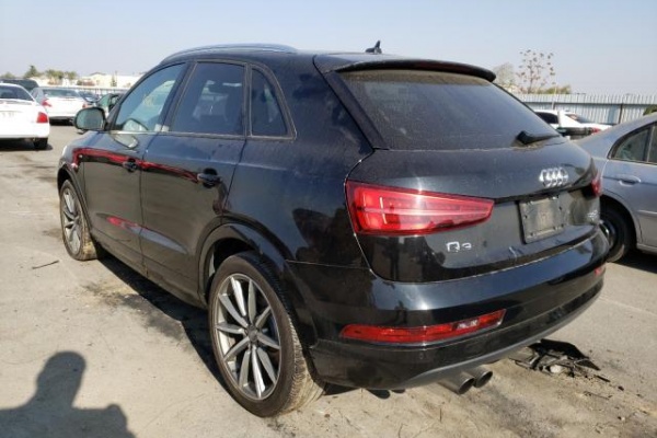 фото Audi Q3 PREMIUM