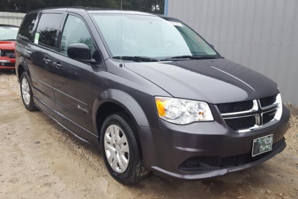 фото Dodge Grand Caravan