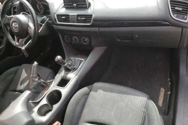 фото Mazda 3 TOURING