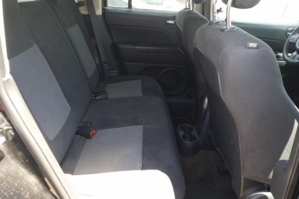 фото Jeep Patriot SPORT