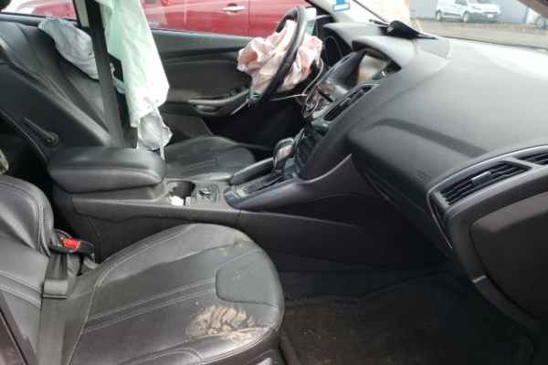 фото Ford Focus TITANIUM