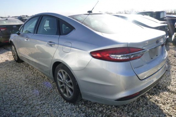 фото Ford Fusion SE