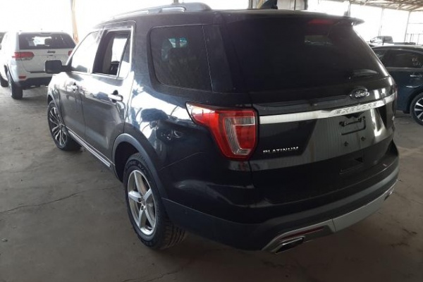 фото Ford Explorer PLATINUM