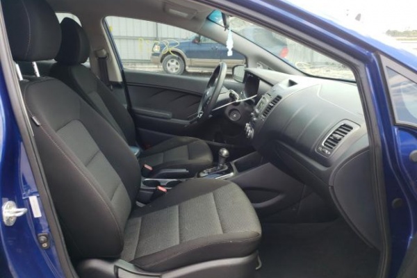 фото Kia FORTE LX