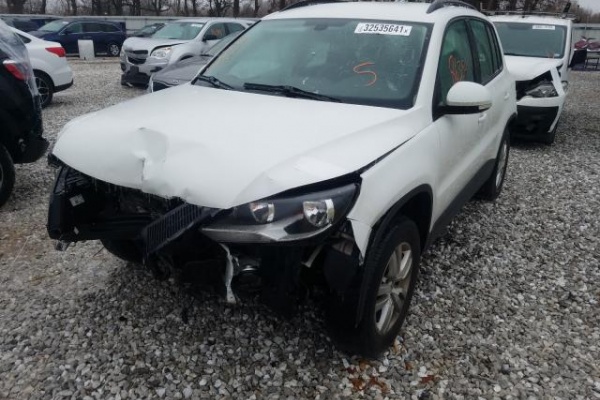 фото Volkswagen TIGUAN