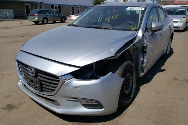 фото Mazda 3 SPORT