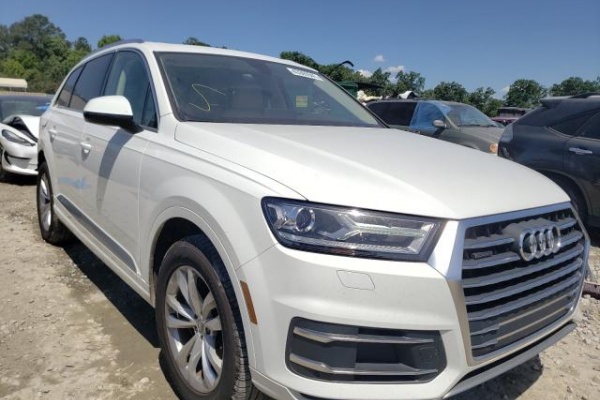 фото Audi Q7 PREMIUM