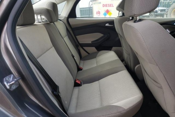 фото Ford Focus SE