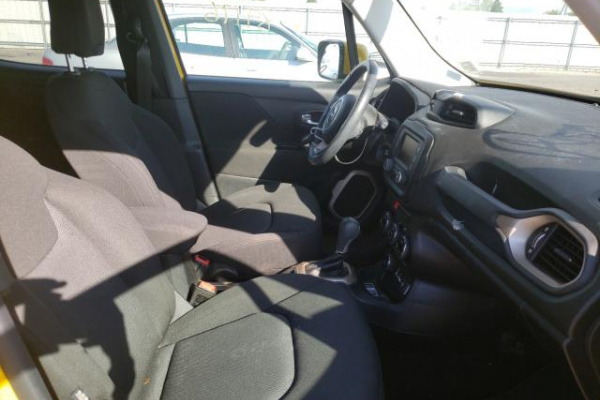 фото JEEP RENEGADE LATITUDE