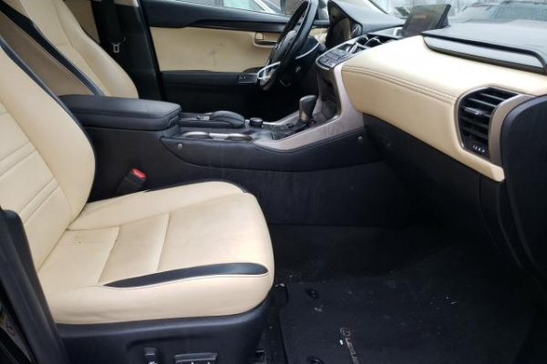 фото LEXUS NX 200T