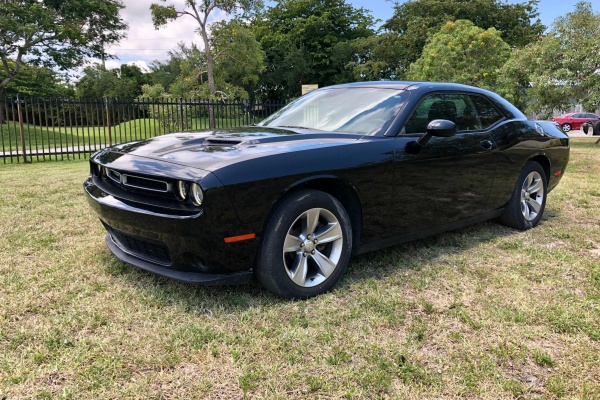 фото Dodge CHALLENGER SXT