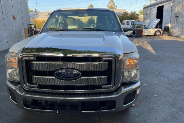 фото Ford F-150 SUPER DUTY