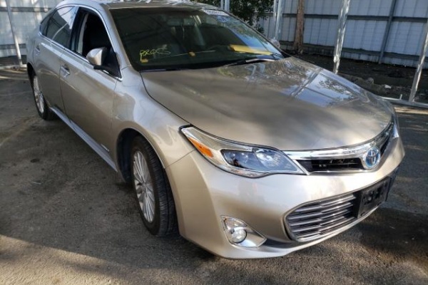 фото Toyota AVALON HYBRID
