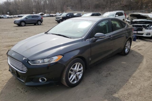 фото Ford Fusion SE