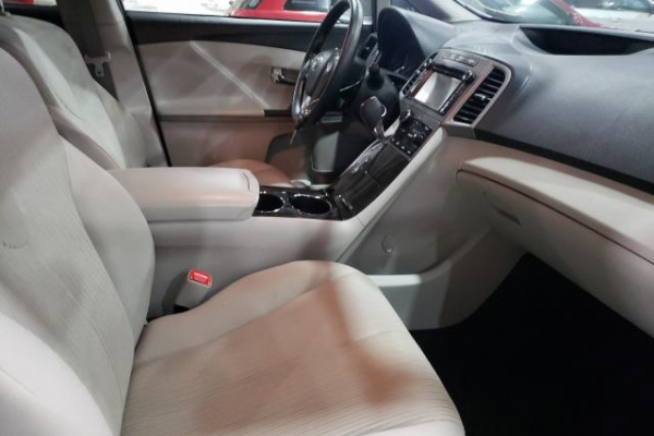 фото TOYOTA VENZA