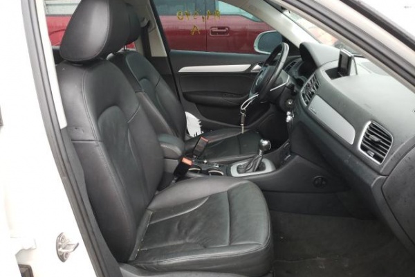 фото Audi Q3 PREMIUM