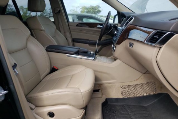 фото Mercedes-Benz ML 350 BLUETEC