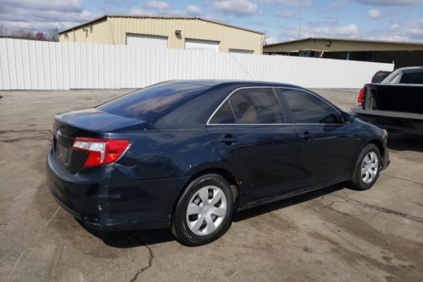 фото Toyota Camry L