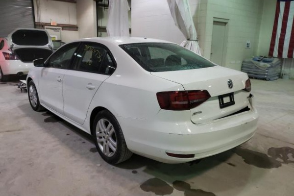 фото Volkswagen Jetta S
