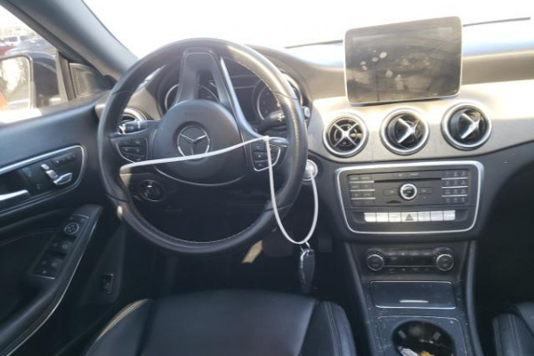 фото MERCEDES-BENZ CLA 250
