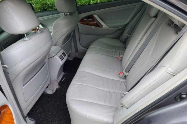 фото TOYOTA CAMRY