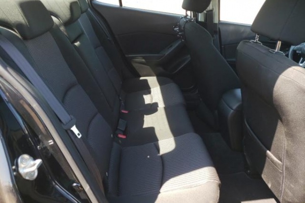 фото Mazda 3 TOURING