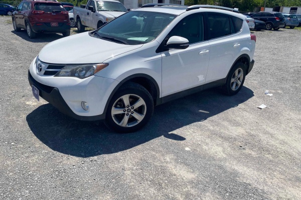 фото Toyota RAV4 XLE