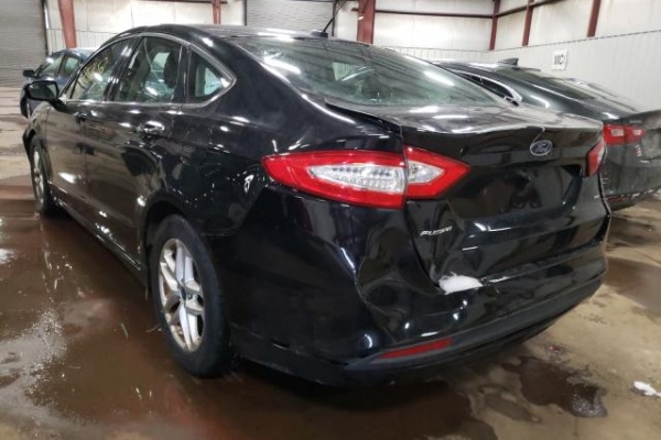 фото Ford Fusion SE