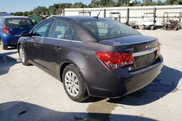 фото Chevrolet Cruze LT