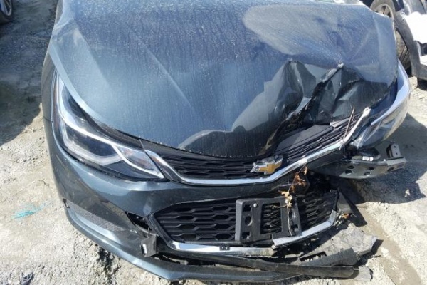 фото Chevrolet Cruze LT