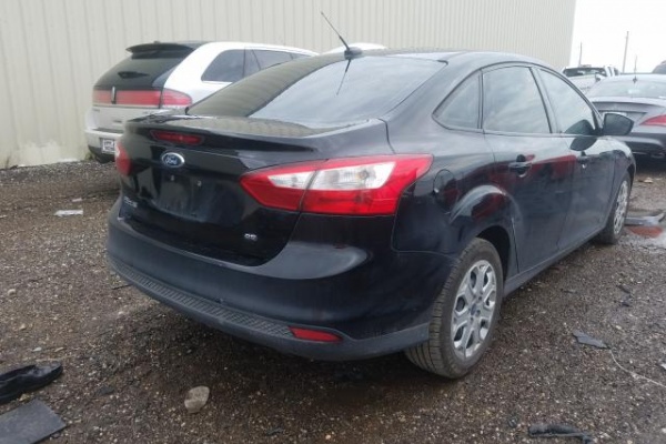 фото Ford Focus SE